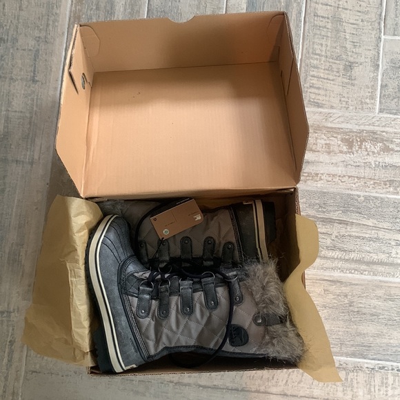 SOREL Tofino Boot (Grey/Black) - Picture 5 of 12